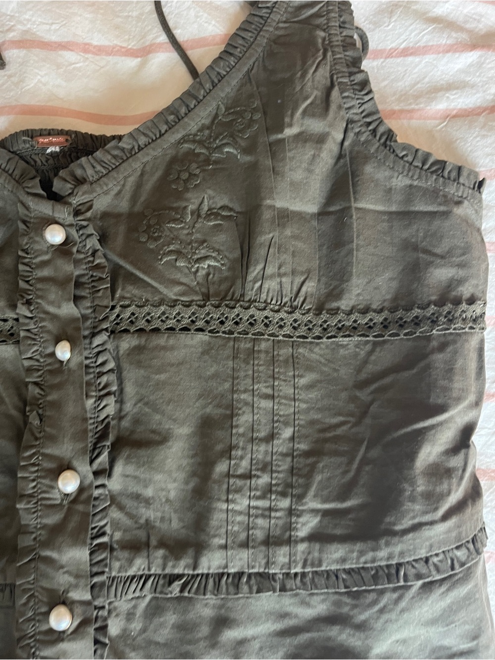Free People Olive Green Button-Front Cropped Tank Top - Picture 2 of 3